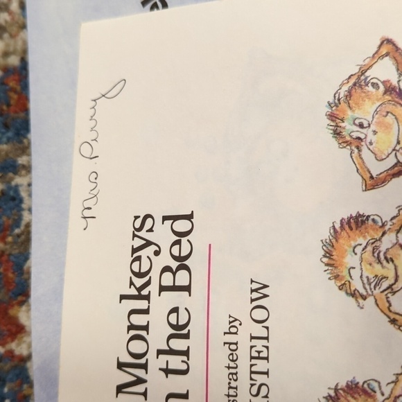 Scholastic 5 Little Monkeys 5 Little Sharks Paperback Book Set of 2 - Picture 6 of 8